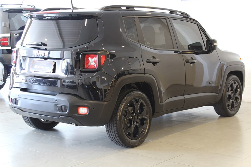 JEEP RENEGADE 1.8 16V NIGHT EAGLE 4X2 2018/2018 BENTO MOTORS BENTO GONÇALVES / Carros no Vale