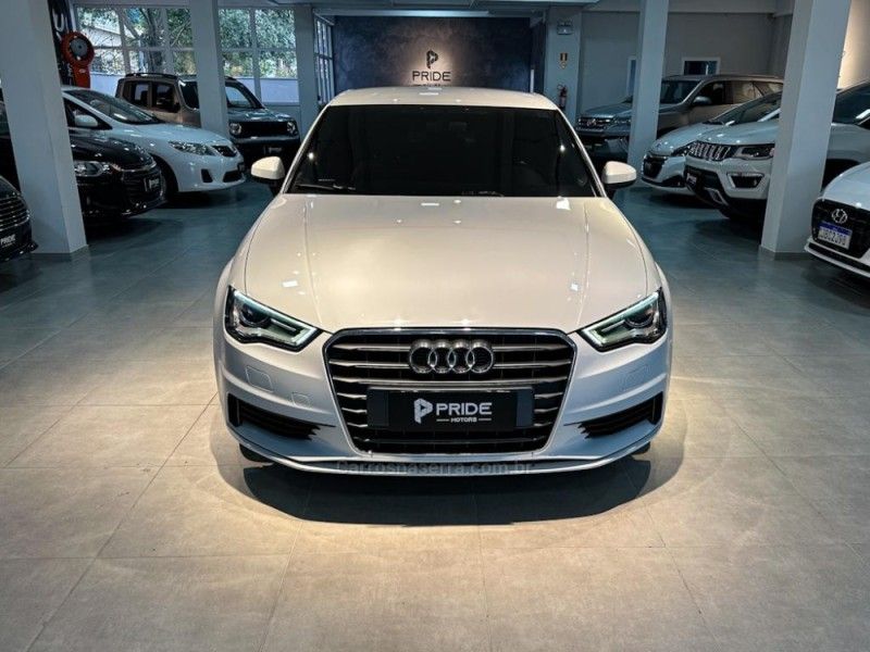 AUDI A3 1.4 TFSI SEDAN AMBIENTE 16V TIPTRONIC 2016/2016 PRIDE MOTORS CAXIAS DO SUL / Carros no Vale