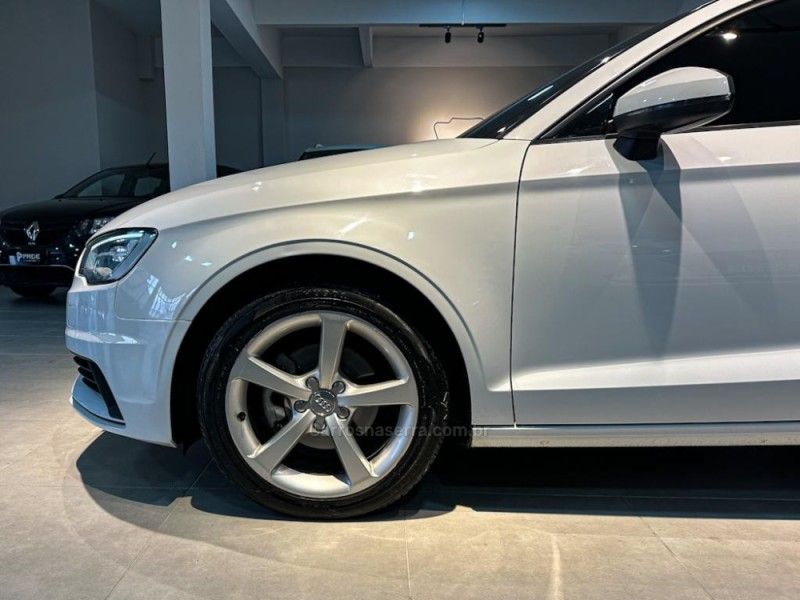 AUDI A3 1.4 TFSI SEDAN AMBIENTE 16V TIPTRONIC 2016/2016 PRIDE MOTORS CAXIAS DO SUL / Carros no Vale