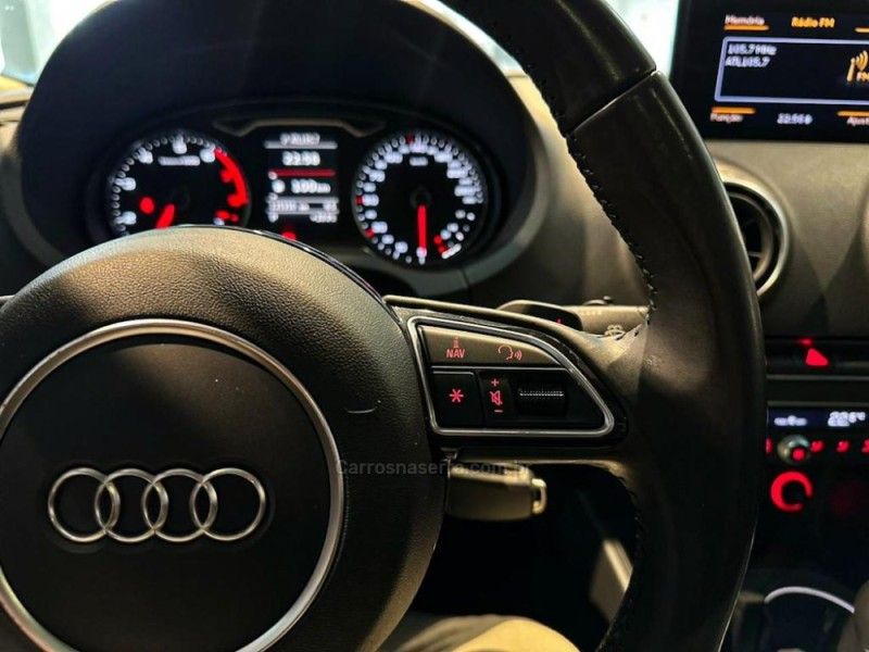 AUDI A3 1.8 TFSI SEDAN AMBITION 20V 180CV 2015/2015 PRIDE MOTORS CAXIAS DO SUL / Carros no Vale