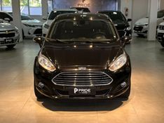 FORD FIESTA 1.6 TITANIUM PLUS HATCH 16V 2015/2016 PRIDE MOTORS CAXIAS DO SUL / Carros no Vale