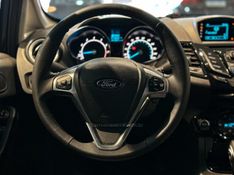 FORD FIESTA 1.6 TITANIUM PLUS HATCH 16V 2015/2016 PRIDE MOTORS CAXIAS DO SUL / Carros no Vale