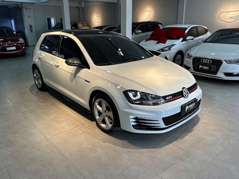 VOLKSWAGEN GOLF 2.0 TSI GTI 16V TURBO 2014/2015 PRIDE MOTORS CAXIAS DO SUL / Carros no Vale