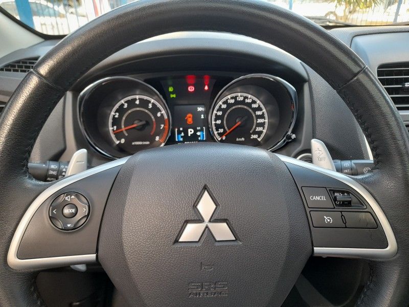 Mitsubishi ASX 2.0 CVT 4WD 2018 FERREIRA VEÍCULOS VENÂNCIO AIRES / Carros no Vale