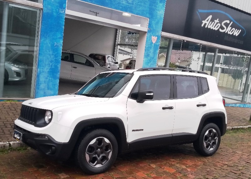 JEEP RENEGADE1.8 4X2 16V 2018/2019 AUTO SHOW SANTA CRUZ DO SUL / Carros no Vale