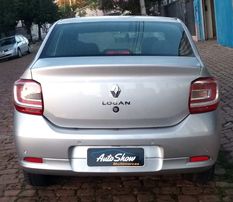 RENAULT LOGAN 1.0 ZEN 12V 2021/2022 AUTO SHOW SANTA CRUZ DO SUL / Carros no Vale