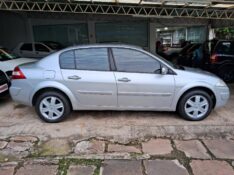 RENAULT MEGANE SEDAN DYNAMIQUE 2.0 2008/2008 SCHAEFER AUTOMÓVEIS TEUTÔNIA / Carros no Vale