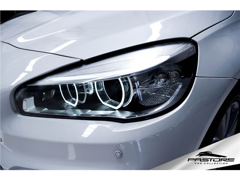 BMW 220i 2.0 CAT GP 16V TURBO ACTIVEFLEX 4P AUTOMÁTICO 2016/2017 PASTORE CAR COLLECTION BENTO GONÇALVES / Carros no Vale