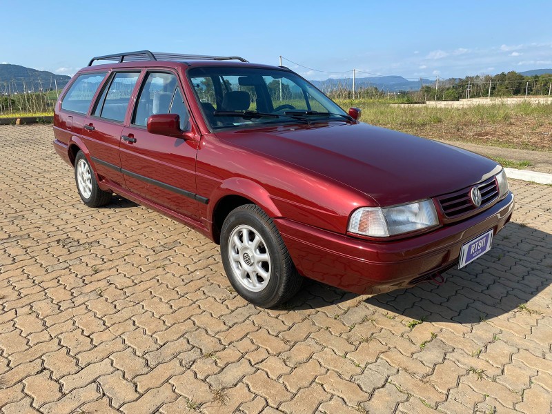 VOLKSWAGEN QUANTUM 2.0 GL 8V /1996 RT 811 VEÍCULOS ARROIO DO MEIO / Carros no Vale