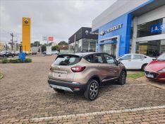 RENAULT CAPTUR 1.3 TCE FLEX INTENSE X-TRONIC 2022/2023 JA SPOHR SEMINOVOS LAJEADO / Carros no Vale