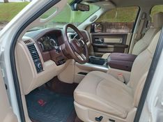 Dodge Ram 2500 H.DUTY 6.7 SLT 24V CD 4×4 Dies 2018/2018 CAMINHÕES & CAMIONETAS PASSO FUNDO / Carros no Vale