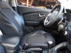 Hyundai Ix 35 Ix35 2.0 16V 170cv 2WD Mec. 2011/2012 CAMINHÕES & CAMIONETAS PASSO FUNDO / Carros no Vale