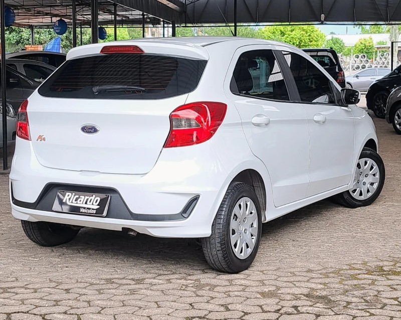 FORD KA 1.5 SE PLUS 2020/2020 RICARDO VEÍCULOS TEUTÔNIA / Carros no Vale