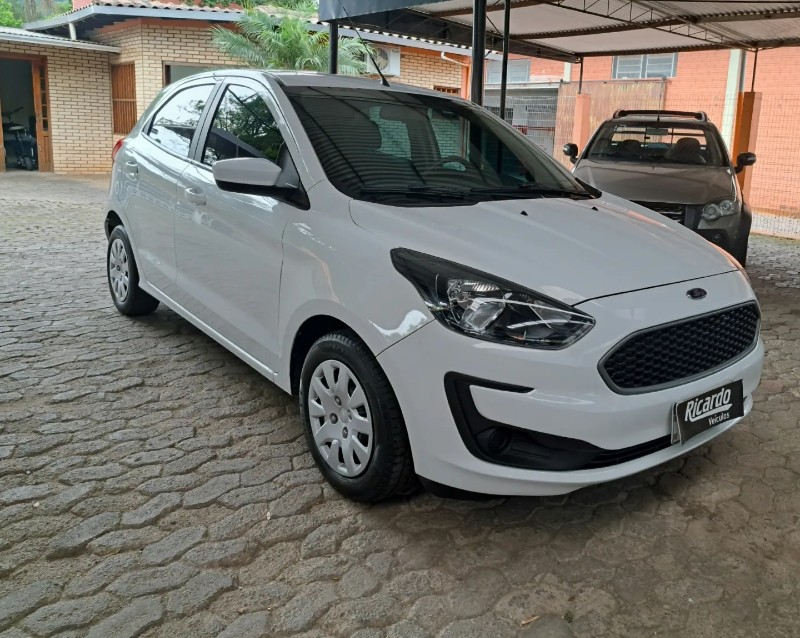 FORD KA 1.5 SE PLUS 2020/2020 RICARDO VEÍCULOS TEUTÔNIA / Carros no Vale