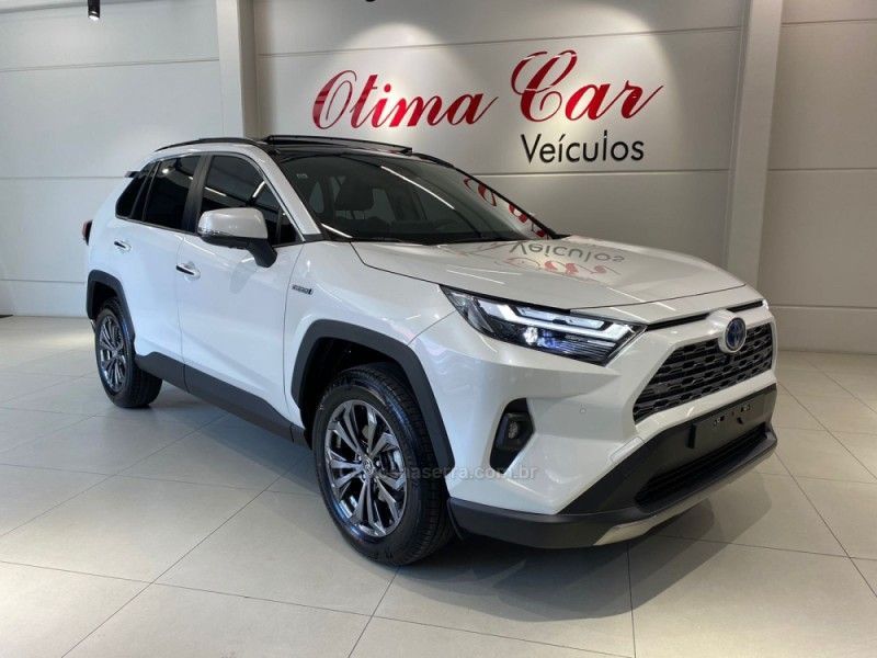 TOYOTA RAV4 2.5 SX LAWD HYBRID 4X4 16V 2023/2024 ÓTIMA CAR FLORES DA CUNHA / Carros no Vale