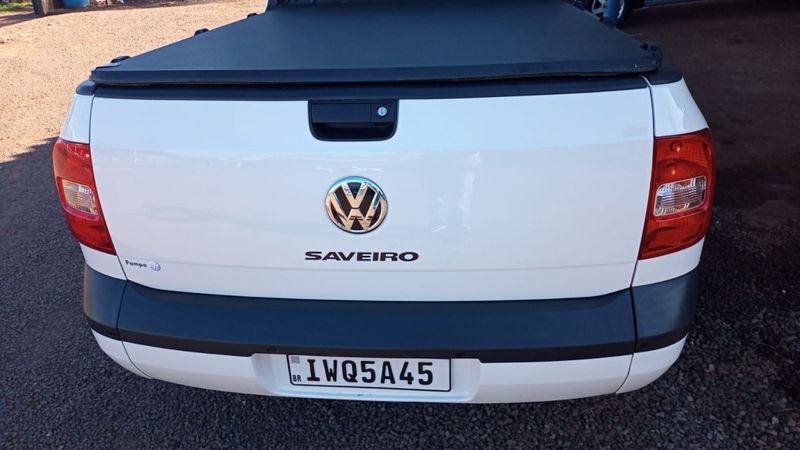 Volkswagen Saveiro Trendline 1.6 CS T.Flex 8V 2015/2016 CAMINHÕES & CAMIONETAS PASSO FUNDO / Carros no Vale