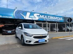 CHEVROLET ONIX HATCH LTZ 1.4 8V FLEXPOWER 5P MEC. 2017/2018 LS MULTIMARCAS VENÂNCIO AIRES / Carros no Vale