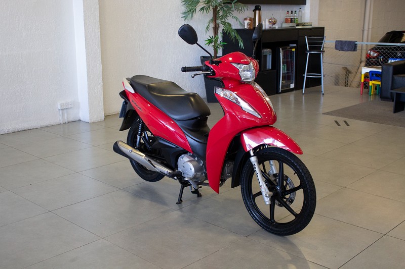 HONDA MOTOS BIZ 125 ES 2018/2018 BENTO MOTORS BENTO GONÇALVES / Carros no Vale