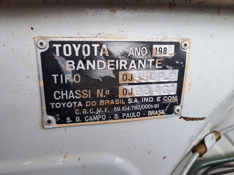 Toyota Bandeirante Band.Picape Chassi Longo Diesel 4×4 1982/1982 CAMINHÕES & CAMIONETAS PASSO FUNDO / Carros no Vale