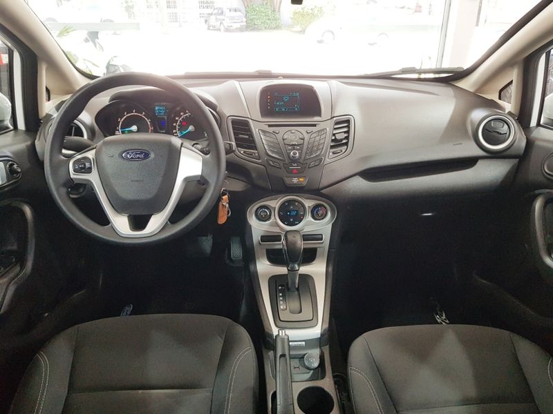 Ford New Fiesta FIESTA 1.6 SE SEDAN 16V FLEX 4P AUTOMÁTICO 2015/2016 ADVANT AUTOMÓVEIS CAXIAS DO SUL / Carros no Vale