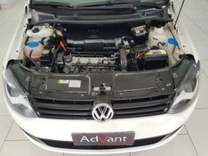 Volkswagen Fox 1.0 MI TREND 8V FLEX 4P MANUAL 2013/2014 ADVANT AUTOMÓVEIS CAXIAS DO SUL / Carros no Vale