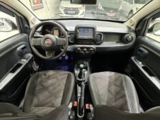 FIAT MOBI DRIVE 1.0 2018 2017/2018 JM AUTOMÓVEIS VENÂNCIO AIRES / Carros no Vale
