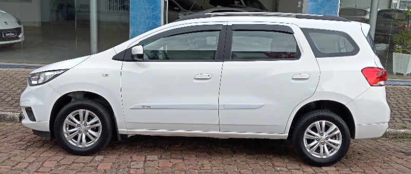 CHEVROLET SPIN LT 1.8 2020/2021 AUTO SHOW SANTA CRUZ DO SUL / Carros no Vale