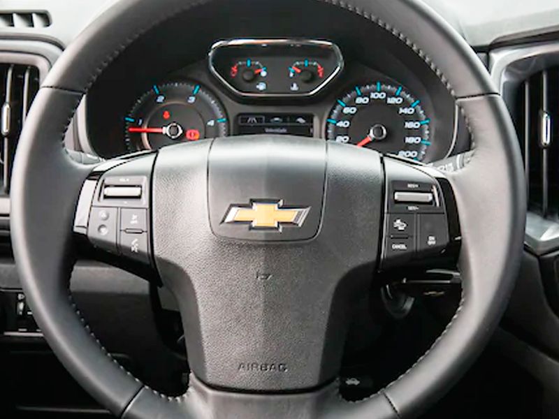 CHEVROLET S10 2.8 16V TURBO DIESEL HIGH COUNTRY CD 4X4 AUTOMÁTICO 2023/2024 JA SPOHR SEMINOVOS LAJEADO / Carros no Vale