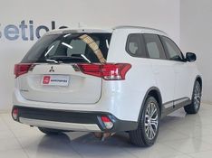Mitsubishi Outlander COMFORT 2.0 2018 2017/2018 BETIOLO NOVOS E SEMINOVOS LAJEADO / Carros no Vale