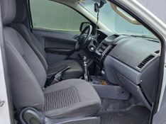Ford Ranger XL 2.2 4×4 CS Diesel Mec. 2015/2015 CAMINHÕES & CAMIONETAS PASSO FUNDO / Carros no Vale