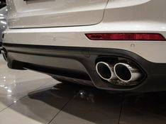 Porsche Cayenne S E-Hybrid 2017/2017 VIA BELLA VEÍCULOS ESPECIAIS CAXIAS DO SUL / Carros no Vale