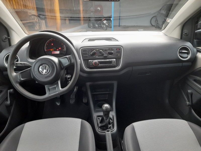Volkswagen UP TAKE 1.0 2015 FERREIRA VEÍCULOS VENÂNCIO AIRES / Carros no Vale