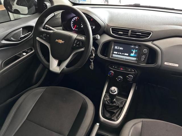 Chevrolet Onix Hatch Activ 1.4 8v Mec 2019/2019 COVEL VEICULOS ENCANTADO / Carros no Vale