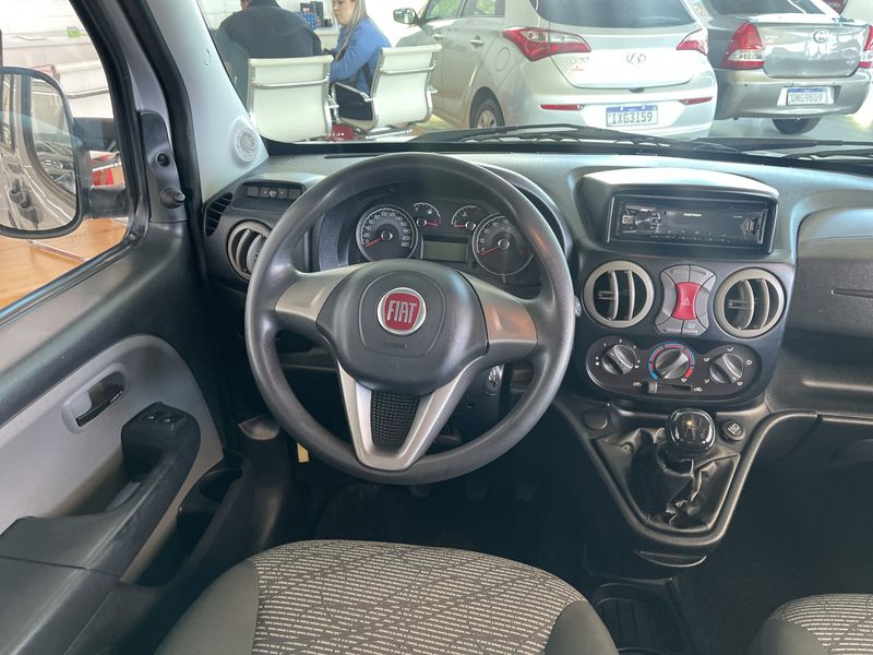 Fiat Doblo ESSENCE 1.8 16V 2019/2020 CIRNE AUTOMÓVEIS SANTA MARIA / Carros no Vale