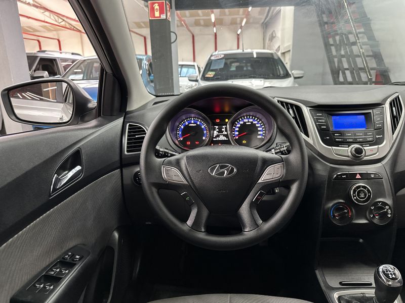 Hyundai HB20S C.Plus/C.Style 1.6 16V Mec. 2015/2015 CIRNE AUTOMÓVEIS SANTA MARIA / Carros no Vale