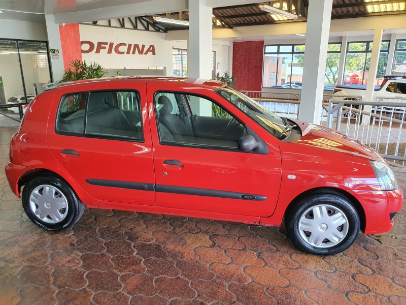 RENAULT CLIO 1.0 CAMPUS 2008/2009 RIGAUTO VEÍCULOS VENÂNCIO AIRES / Carros no Vale