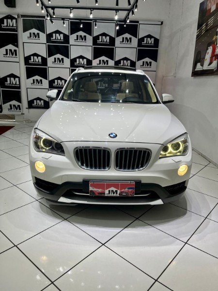 BMW X1 S DRIVE 20I 2.0 2014/2014 JM AUTOMÓVEIS VENÂNCIO AIRES / Carros no Vale
