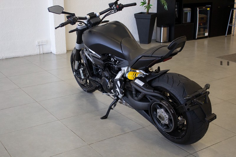 DUCATI DIAVEL 2017/2017 BENTO MOTORS BENTO GONÇALVES / Carros no Vale