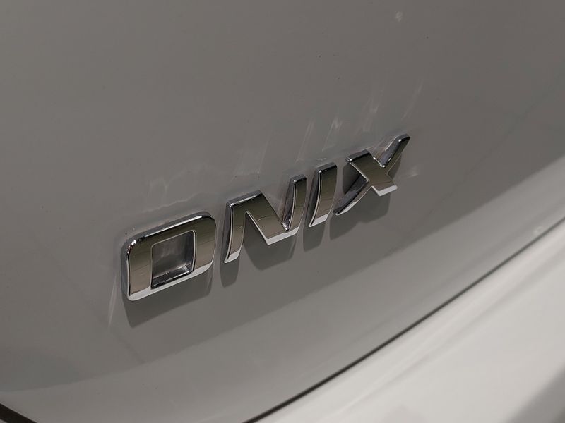 Chevrolet Onix LT 1.0 FLEX 2019 2018/2019 BETIOLO NOVOS E SEMINOVOS LAJEADO / Carros no Vale