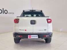 Fiat Toro ENDURANCE 2.0 4X4 2022 2021/2022 BETIOLO NOVOS E SEMINOVOS LAJEADO / Carros no Vale
