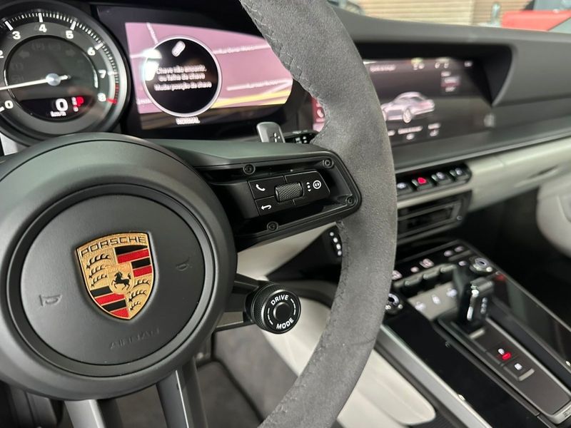 Porsche 911 CARRERA S CONFIG TOP 2020 2019/2020 CASTELLAN E TOMAZONI MOTORS CAXIAS DO SUL / Carros no Vale