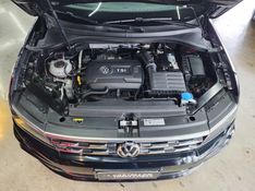 Volkswagen Tiguan R-LINE TOP LINHA UNICA DONA 2019/2019 CASTELLAN E TOMAZONI MOTORS CAXIAS DO SUL / Carros no Vale