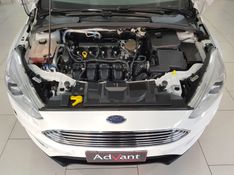 Ford Focus 2.0 TITANIUM PLUS FASTBACK 16V FLEX 4P AUTOMÁTICO 2016/2016 ADVANT AUTOMÓVEIS CAXIAS DO SUL / Carros no Vale