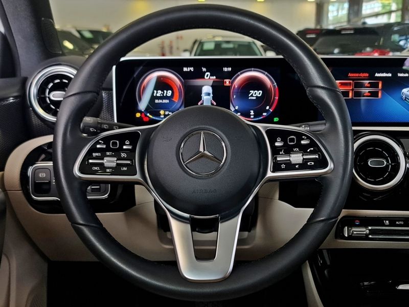 Mercedes-Benz A 250 VISION 2019/2020 CARRO DEZ NOVO HAMBURGO / Carros no Vale