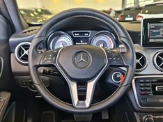 Mercedes-Benz GLA 200 ADVANCE 2015/2015 CARRO DEZ NOVO HAMBURGO / Carros no Vale