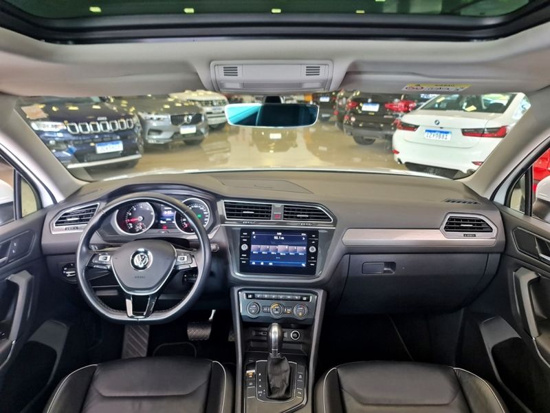 Volkswagen Tiguan CONFORTLINE ALL SPACE 250 TSI 2018/2018 CARRO DEZ NOVO HAMBURGO / Carros no Vale