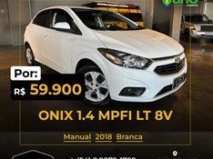 Chevrolet Onix LT 2017/2018 CARRO AUTOMARCAS CAXIAS DO SUL / Carros no Vale