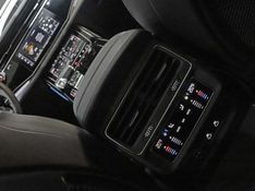 Audi Q8 S-Line Performance Black 2022 2022/2022 VIA BELLA VEÍCULOS ESPECIAIS CAXIAS DO SUL / Carros no Vale