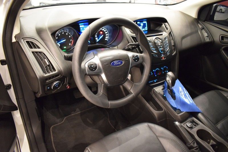 Ford FOCUS SEDAN 2.0 2015 DINAMICA-CAR VENÂNCIO AIRES / Carros no Vale