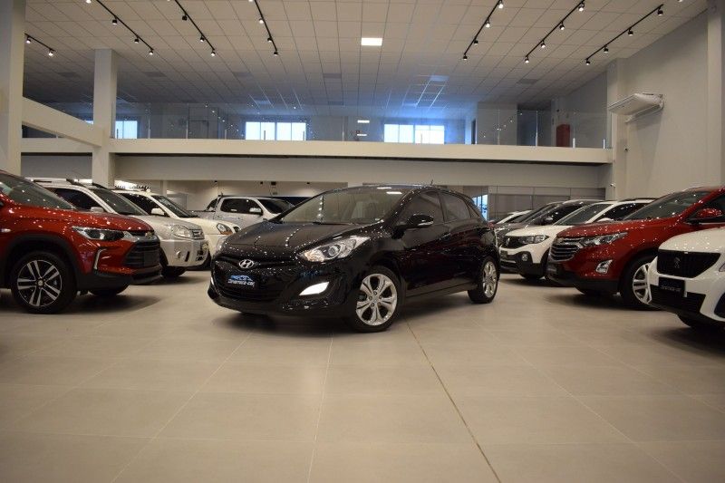 Hyundai I30 1.6 2013 DINAMICA-CAR VENÂNCIO AIRES / Carros no Vale
